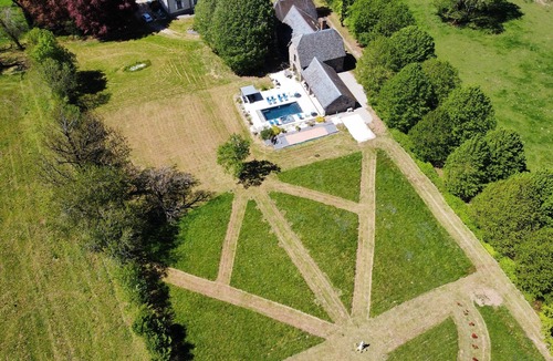 Teissieres-de-Cornet Other | Calm and Luxury in the dependence of the Château de la Calmette