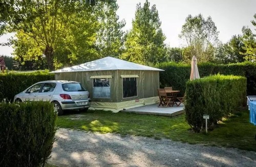 Severac-le-Chateau House | Camping les Calquieres* - Canvas bungalow 3 rooms 4 people Without sanitary facilities