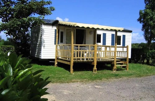 Laurac-en-Vivarais House | Campsite Saint-Amand* - Mobil home Confort 3 rooms 4 persons