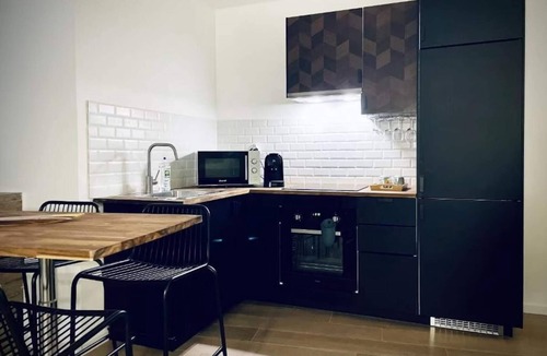 Vienne Apartment | Center de Vienne 2 bedroom, 2 bathroom apartment near Lyon