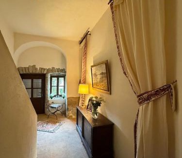 Genevois House | Château de Savigny - Suite Eau