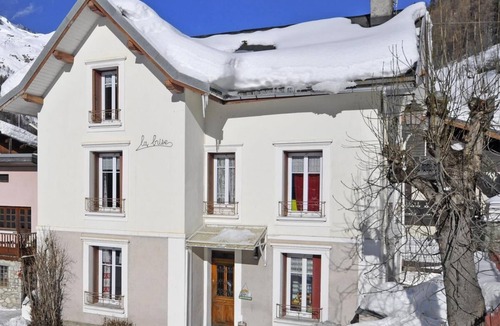 Les Brevieres Ski Chalet | Chalet, 250m from resort center, tv, ski locker, 250m², Tignes