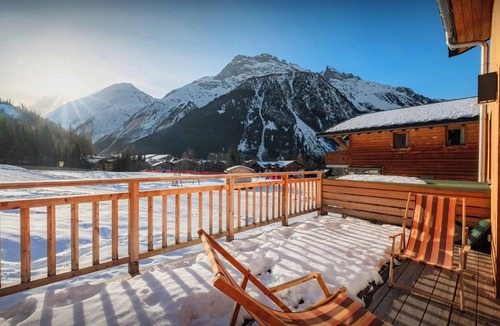 Pralognan-la-Vanoise Ski Chalet | Chalet Arpitan Orizon - Chalet in the Vanoise National Park - OVO Network
