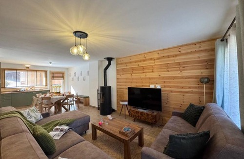 Les Claux Ski Chalet | Chalet, balcony, fireplace or stove, tv, 108m², Vars