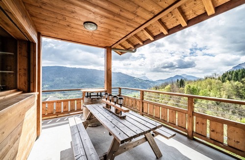 Verchaix Ski Chalet | Chalet 'Célestine 7 Bedrooms - Sauna' with Mountain View, Private Terrace and Wi-Fi