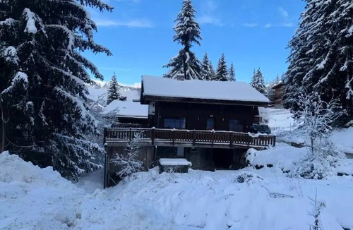 La Perriere Ski Chalet | Chalet Clementine - Superb chalet for 14 people with Jacuzzi