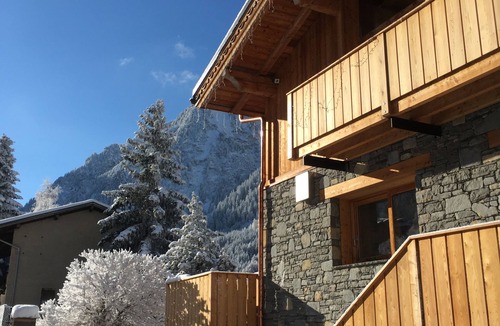Pralognan-la-Vanoise Ski Chalet | Chalet Contemporain Bois et Pierres