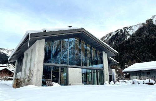 Argentiere Ski Chalet | Chalet contemporain 5* à Argentière avec sauna et cheminée - FR-1-343-243