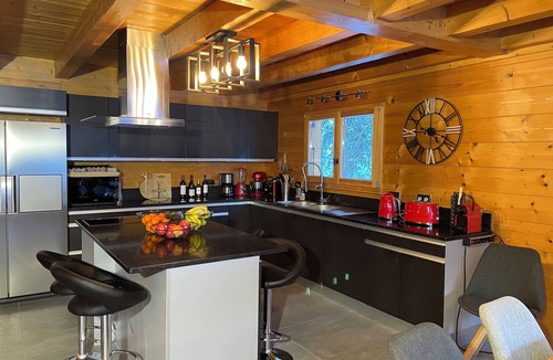 Les Portes du Soleil Ski Chalet | Chalet de 230 m2 récent 12 pers 6 ch 5 sdb à Châtel Multipass summer member