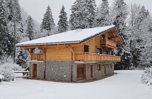 Les Portes du Soleil Ski Chalet | Chalet de 230 m2 récent 12 pers 6 ch 5 sdb à Châtel Multipass summer member