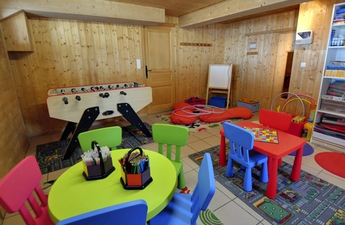 Montriond Ski Chalet | Chalet en Pleine Nature au Bord D'un Ruisseau Avec vue sur les Montagnes