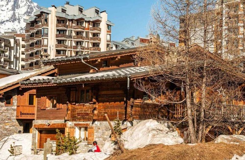 Le Lavachet Ski Chalet | Chalet, fireplace or stove, tv, ski locker, 130m², Tignes