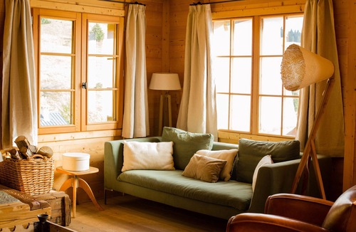 Villard-Reculas Ski Chalet | CHALET LA BULETTE Grand Chalet de Charme - Domaine Alpe d'Huez - sleeps 14