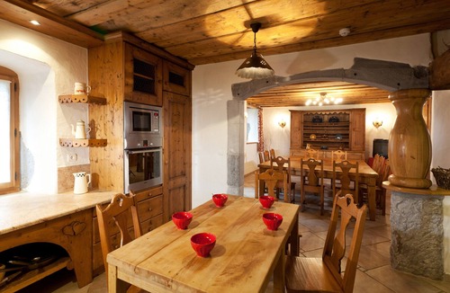 Samoens Ski Chalet | Chalet 'La Ferme Des Fontany' with Mountain View, Private Terrace and Wi-Fi