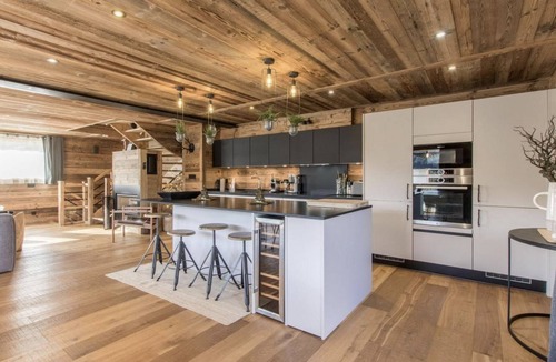 Les Gets Ski Chalet | Chalet NEKO - 5* -14 pers- 500m from town center - 5 bedrooms