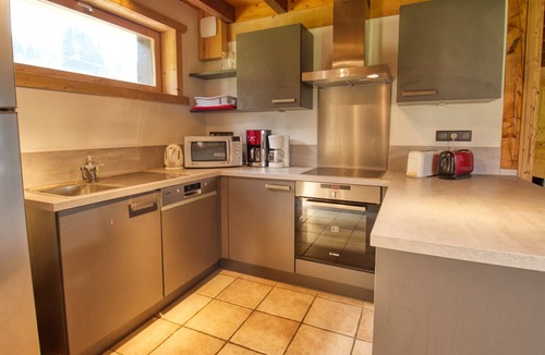 Les Esserts Ski Chalet | Chalet on the slopes with sauna and terrace, sleeps 12