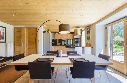 Argentiere Ski Chalet | Chalet Plein Centre - Savoyard Moderne - Happy Rentals