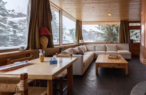Courchevel Ski Chalet | Chalet Robaumont - Grand chalet familial proche du centre et des pistes