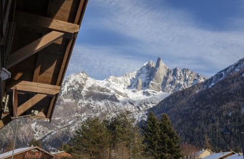 Les Praz-de-Chamonix Ski Chalet | Chalet Scandinave - Ski-in out Piste Flegere - Next to Golf - By Cozee Rentals