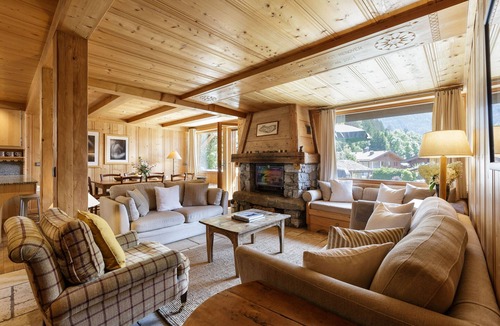 Les Tines Ski Chalet | Chalet Scierie - luxury chalet with hot tub
