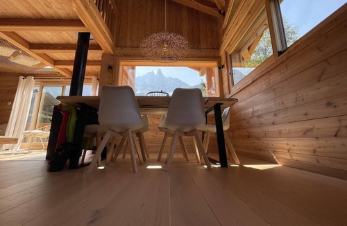 Les Praz-de-Chamonix Ski Chalet | Chalet with breathtaking views of Mont Blanc