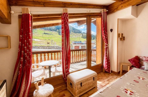 Notre-Dame-de-Bellecombe Apartment | Chaleureux appartement au pied des pistes avec parking et animaux admis - FR-1-505-65