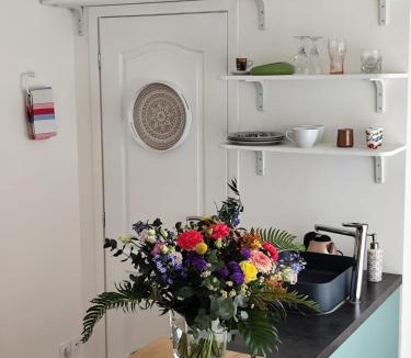 Teyran Bed & Breakfast | Chambre studio indépendante au calme avec piscine et climatisation
