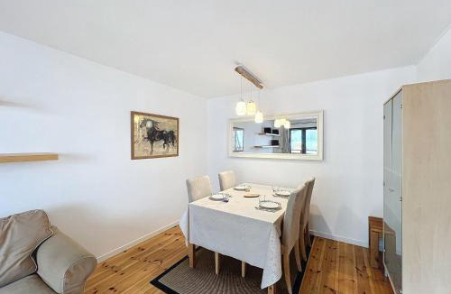 Chamonix City Centre Apartment | Chamonix: Appart 4 pers, Parking, Wifi - FR-1-507-24