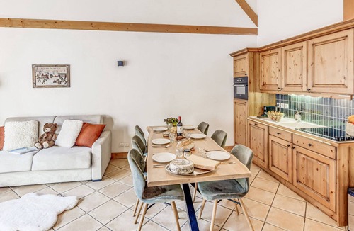 Champagny-en-Vanoise Apartment | Champagny en Vanoise - 4-Room Apartment, 8 pers, Wifi, Pets Allowed