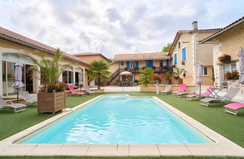 Saint-Sulpice-de-Roumagnac House | Charming Gîte 'La Bergerie' in Périgord – Shared Pool, Private Terrace, Wi-Fi