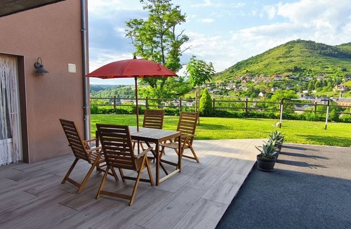 Marcillac-Vallon Apartment | Charmant appartement de 30 m² avec terrasse au cœur de Marcillac-Vallon
