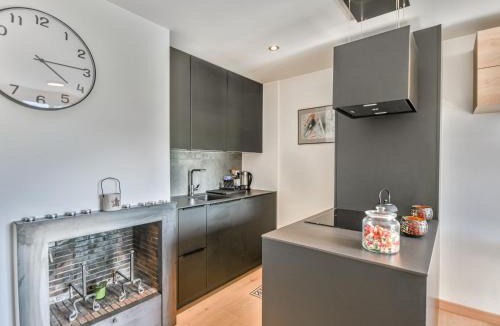 Les Gets Apartment | Charmant T2 + cabine, proche pistes et centre, balcon, cheminée, WIFI, parking, 4-5 pers. - FR-1-685-80