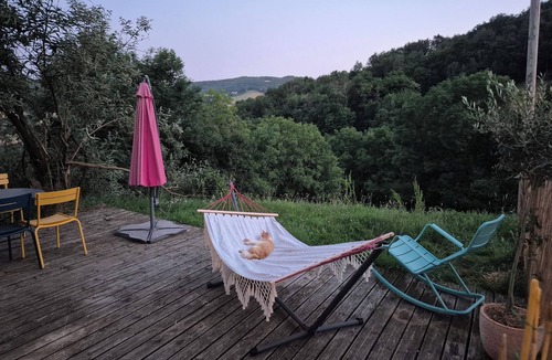 Saint-Julien-sur-Bibost Cottage | Charming stone cottage in the heart of nature.