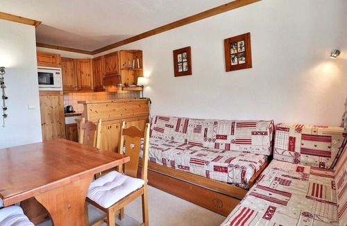 Meribel-Mottaret Apartment | Charming 2-Room Apartment for 4 - Comfort and Wi-Fi