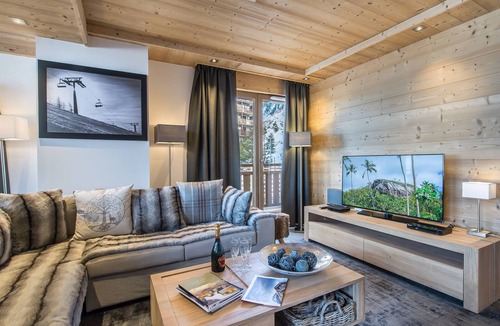 Courchevel Apartment | Charming 4-bedroom duplex with Wifi and parking in Courchevel Moriond