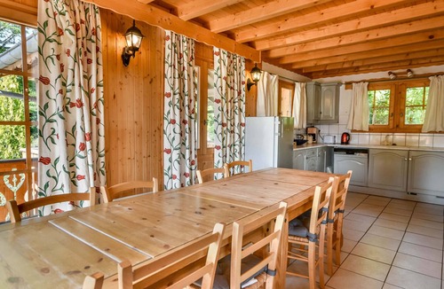 Les Gets Ski Chalet | Charming 9-Person Chalet near Lake and Ski Slopes – Les Gets