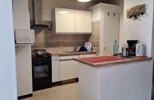 Meze Apartment | Charming accommodation on the port of Mèze