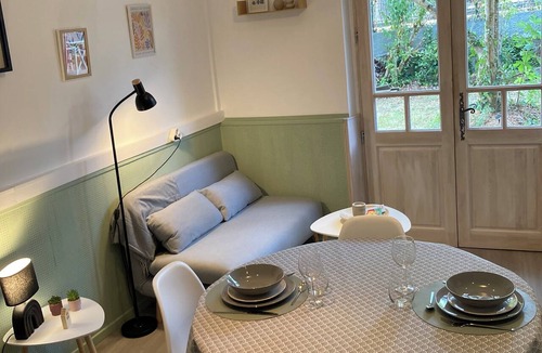 Montech House | Charming Accommodations in Downtown Montech