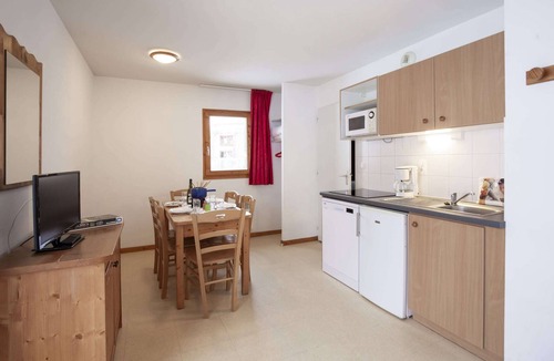 Termignon Apartment | Charming Alpine Stay in Termignon
