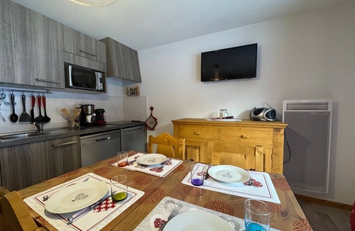 Thollon-les-Memises Apartment | Charming apartment near slopes with parking