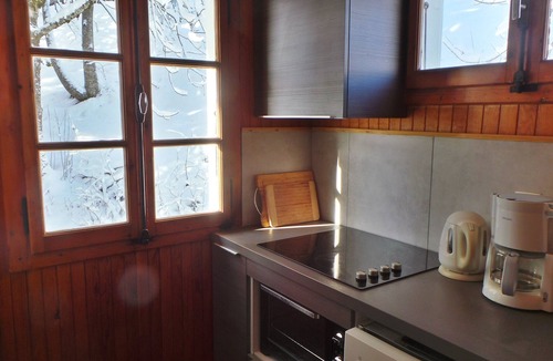 Les Carroz-d'Araches Apartment | Charming apartment in traditional chalet with mountain view