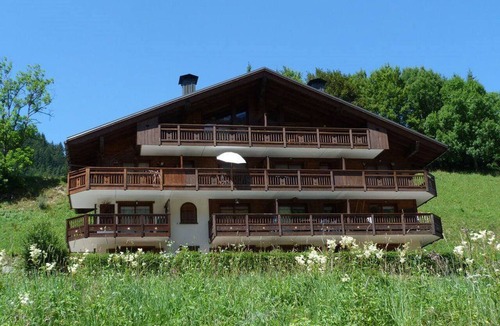 Areches Apartment | Charming apartment, balcony - 4 guests