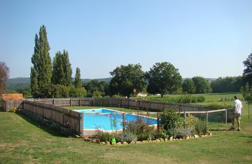 Monplaisant House | Charming C17th Home, Nr Belves, Dordogne, Own Pool, 2024 rates now available!
