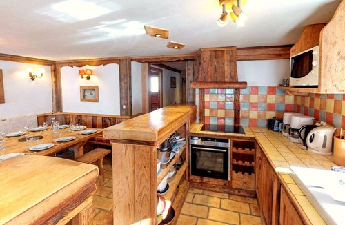 Reberty Ski Chalet | Charming Chalet at the slopes, 14/15 pers, wifi