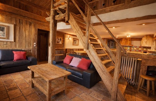 Reberty Ski Chalet | Charming Chalet at the slopes, 14/15 pers, wifi