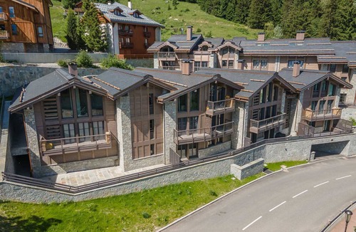 Courchevel Ski Chalet | Charming chalet in Courchevel with sauna and parking