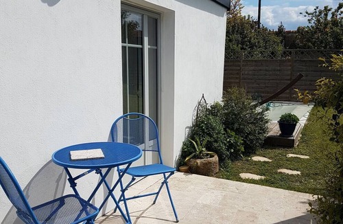Bourcefranc-le-Chapus Apartment | Charming self-catering cottage, swimming pool, close to beaches and Ile d'Oléron