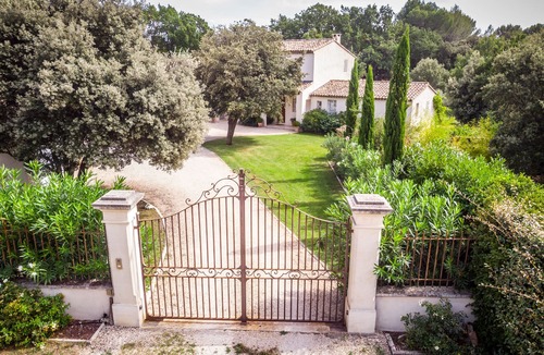 Rognes House | Charming Provence.