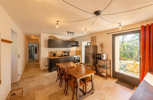 Floressas House | Charming Retreat & Starry Nights in a 1-Hectare Estate (4/5 Guests)