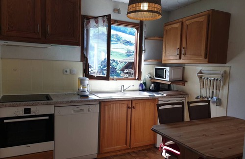 Areches House | Charming Village Chalet with Garden, Balcony & Mountain Views - Sleeps 2-3, South-Facing